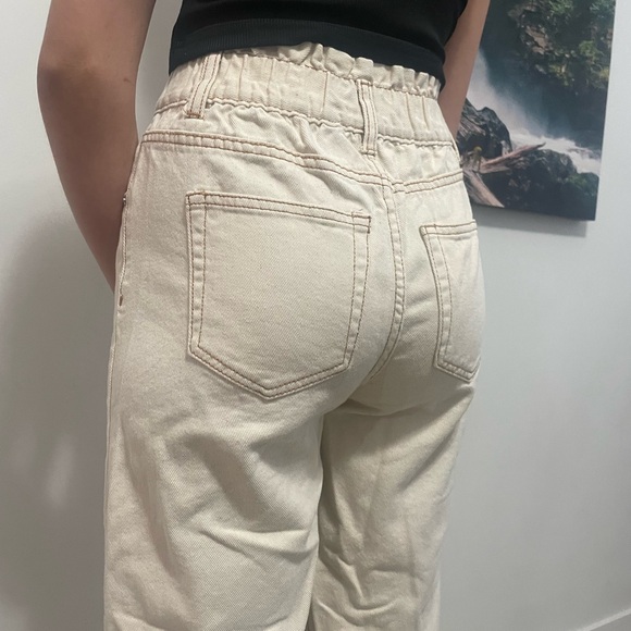 Women's Cream Jeans - Picture 4 of 5